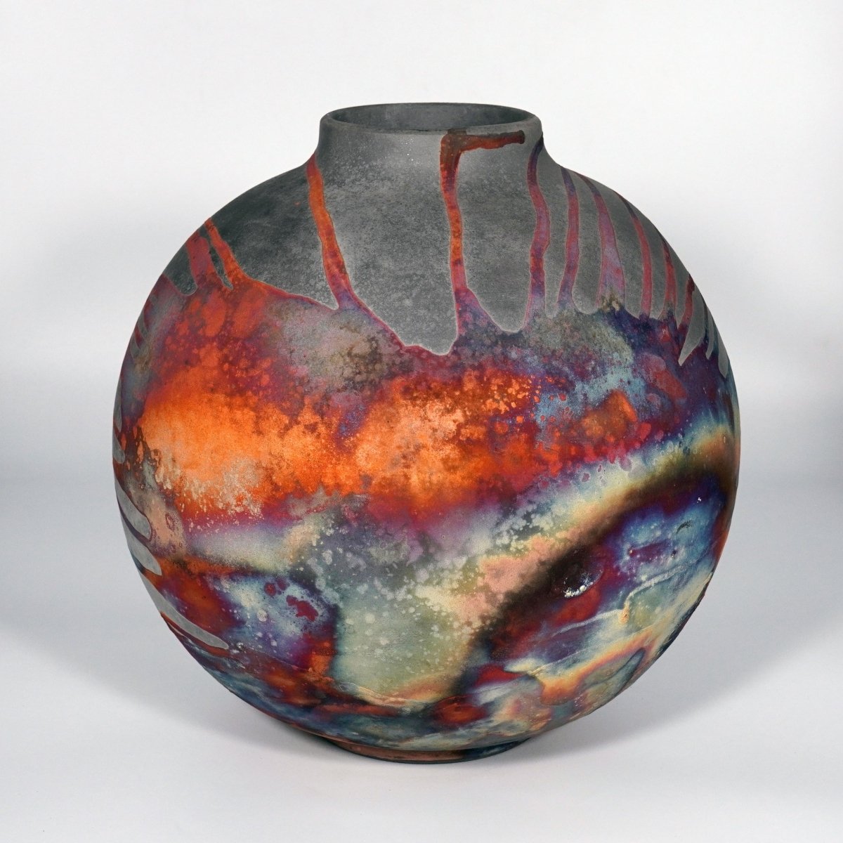 RAAQUU Large Globe Ceramic Vase Carbon Copper S/N0000777 11" Raku Pottery - RAAQUU