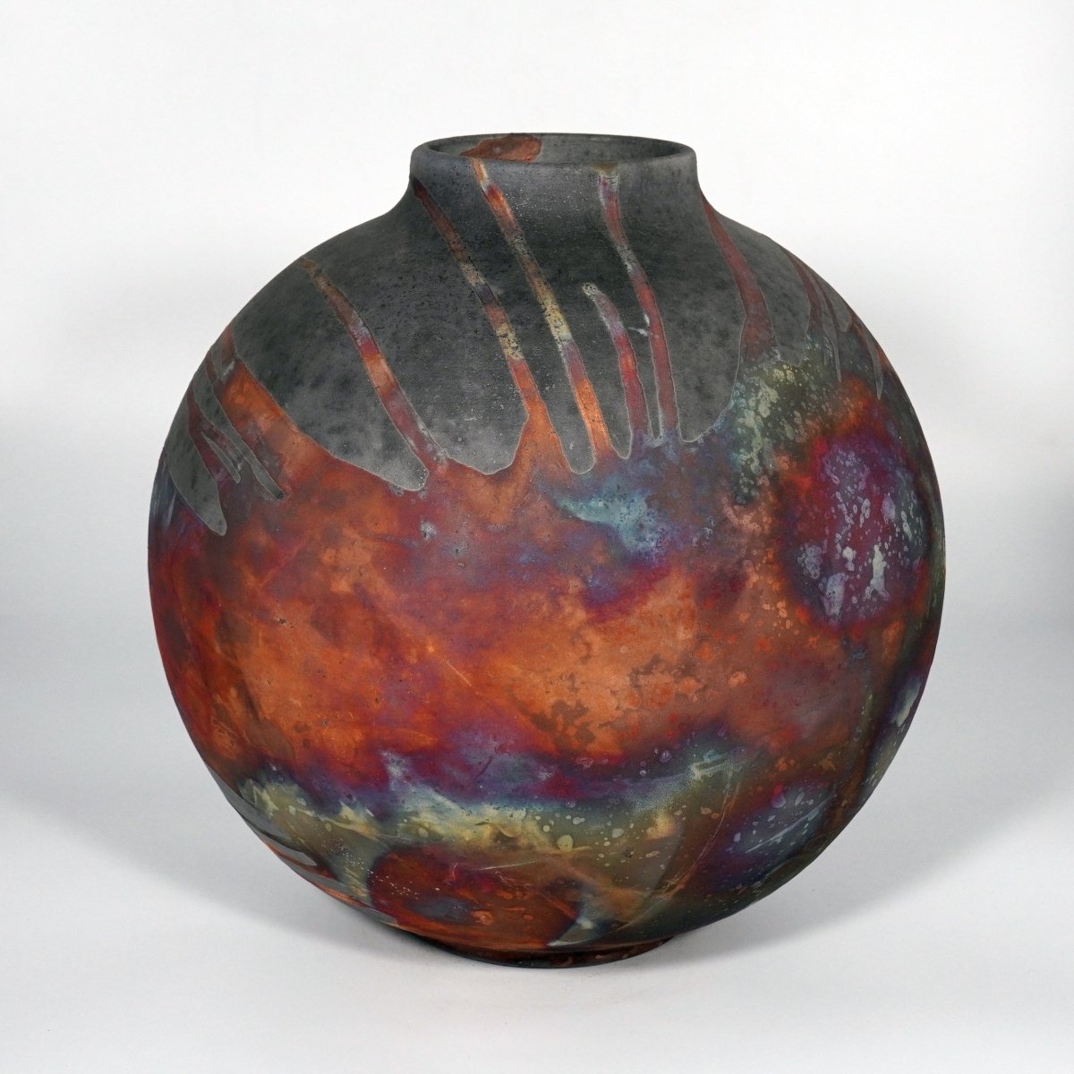 RAAQUU Large Globe Ceramic Vase Carbon Copper S/N0000782 11" Raku Pottery - RAAQUU